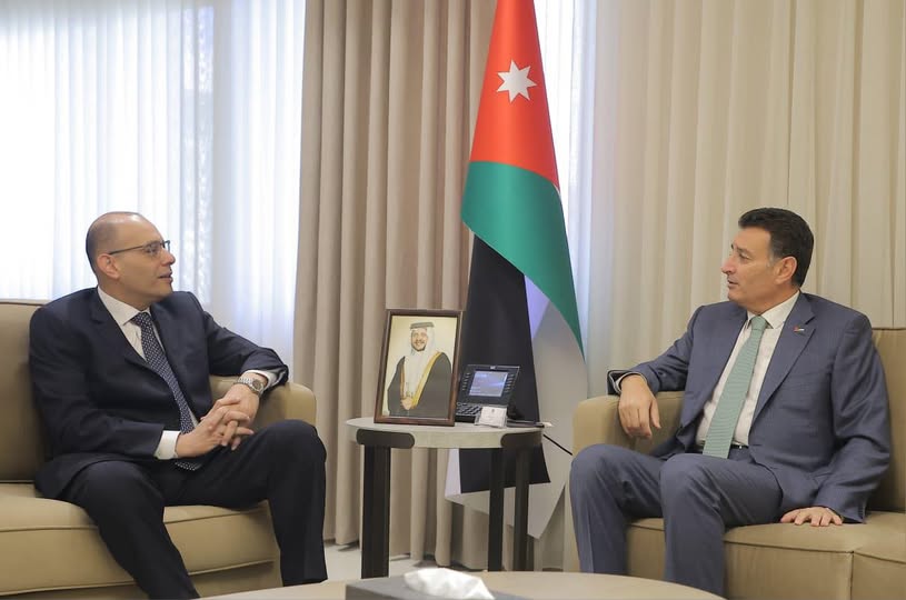 الصفدي: يستقبل السفير المصري ويؤكد عمق العلاقات التاريخية بين البلدين