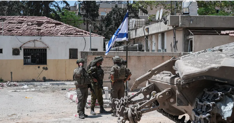 قطاع غزة ..  استشهاد  136 فلسطينيا بقصف اسرائيلي وغارات