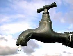 42 منزلا في بلدة "ثغرة الجب "بالمفرق دون مياه 
