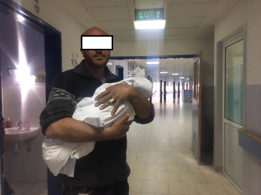 النائب بني هاني لسرايا : غير مقبول ان يدخل طفل بريء الى المستشفى ويخرج جثة هامدة بسبب الاهمال  
