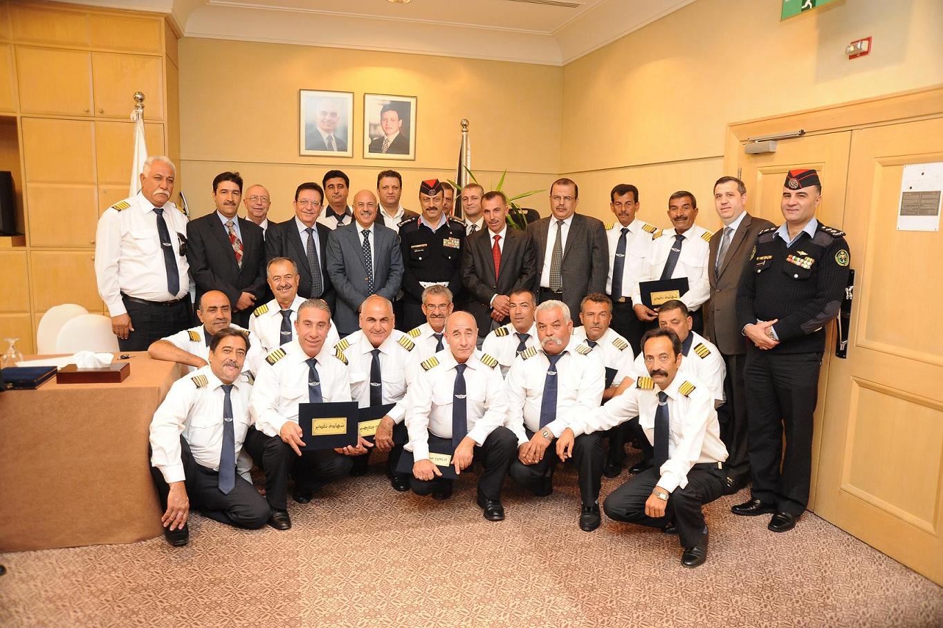 سائقي شركة يحصلون على جائزة التميز في القيادة
