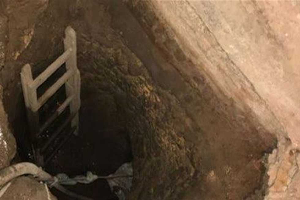 تفاصيل جديدة حول وفاة أب وابنه وشخص آخر داخل حفرة في منطقة جبل القصور 