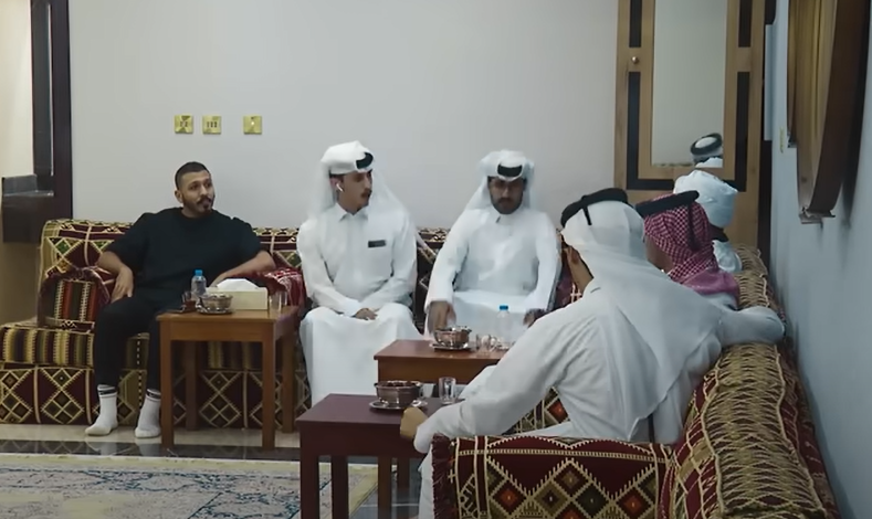 الكاميرا الخفيه: الصديق الممسوس ههههه