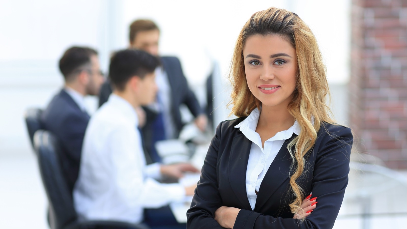 لماذا تتخذ النساء أكثر القرارات العقلانية عند التعرض للإجهاد؟