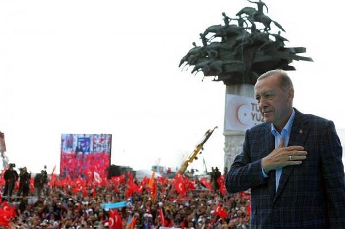 أول ظهور لأردوغان بعد وعكة صحية