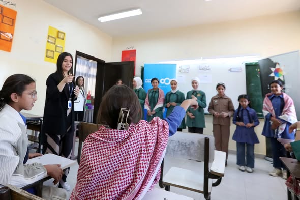  البنك العربي يدعم فعاليات الأندية الصيفية لمبادرة "مدرستي"