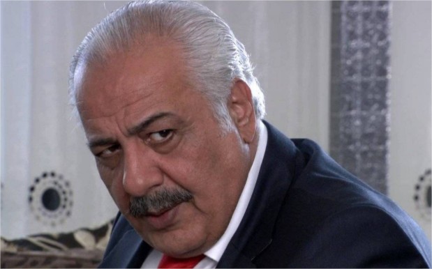 بالصور - تعرفوا الى يمنى الابنة الحسناء لأيمن زيدان من طليقته الكويتية في ظهور نادر!