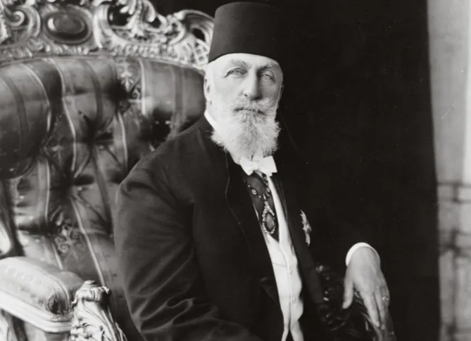 عبد المجيد الثاني ..  السلطان الذي انتهت معه الخلافة العثمانية