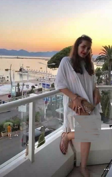 ابنة اصالة نصري تثير الضجة على مواقع التواصل بصورها "شبه العارية"  ..  صور