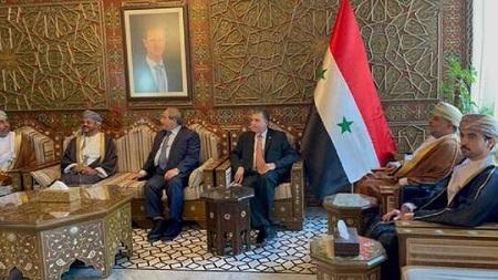 وصول وزير خارجية عُمان إلى دمشق