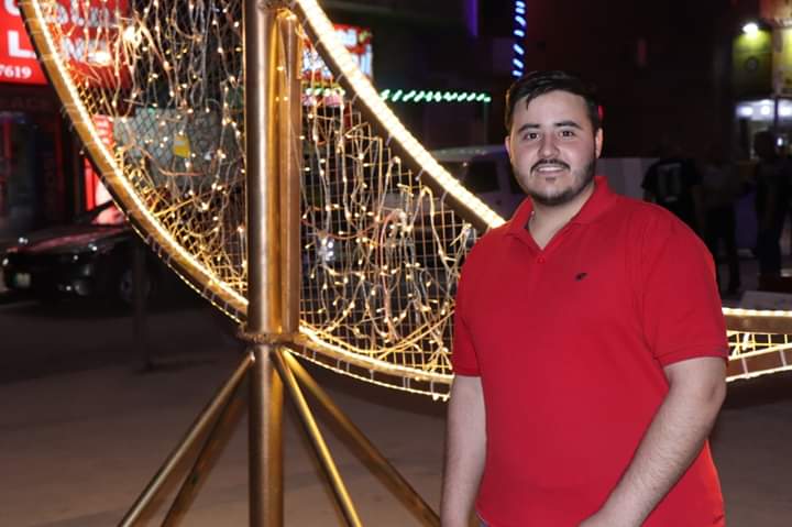 عبد الحميد العمرو يهنئ الصديق خلدون الشوابكة بمناسبة نجاحه بالثانوية العامة 