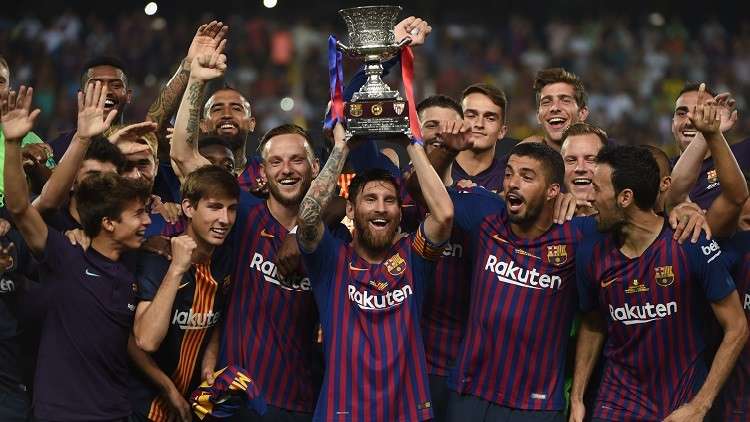 ميسي يكتب اسمه بحروف من ذهب مع برشلونة