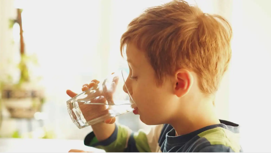 دراسة تحسم الجدل ..  لا تأثير للفلورايد على ذكاء الأطفال