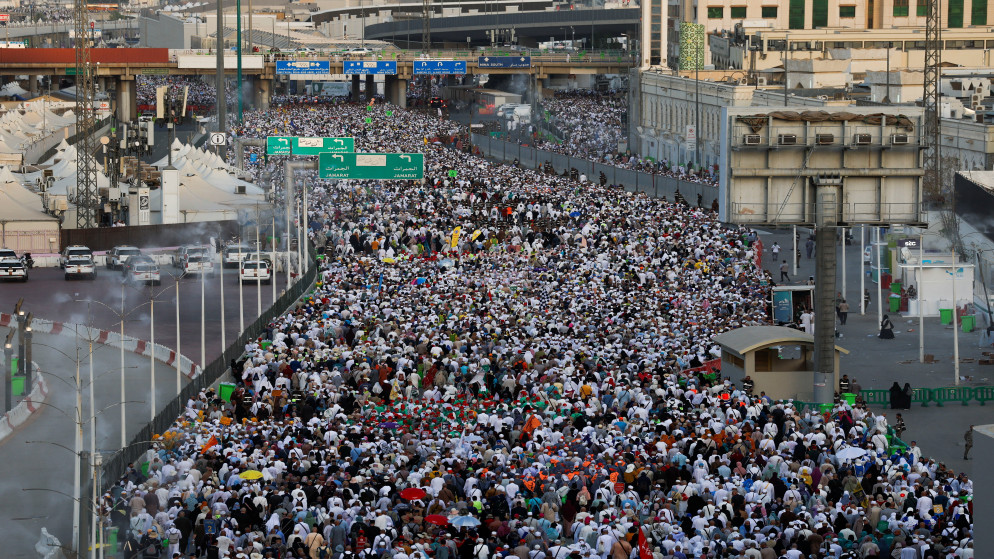 بدء مغادرة آلاف الحجاج مكة المكرمة مع ختام موسم الحج