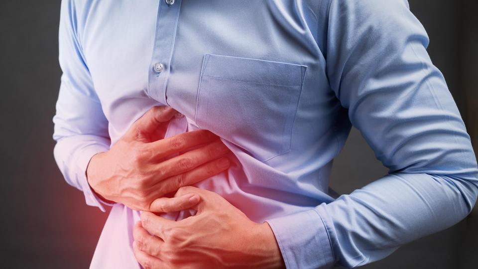 10 أطعمة تربك جهازك الهضمي ..  حاول الابتعاد عنها