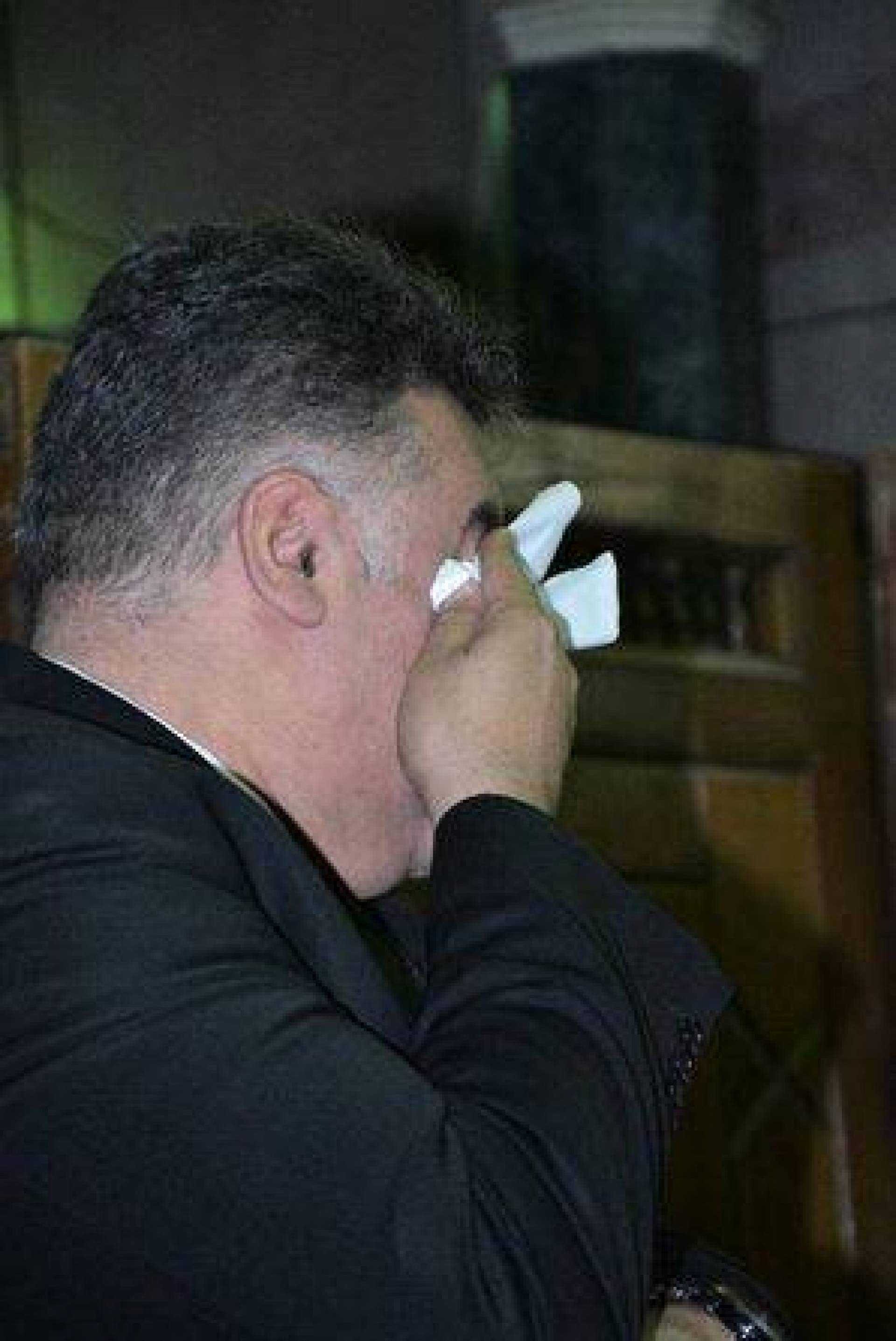 بعد أسابيع على رحيلها ..  نجم مصري يتذكر والدته برسالة تدمي القلب
