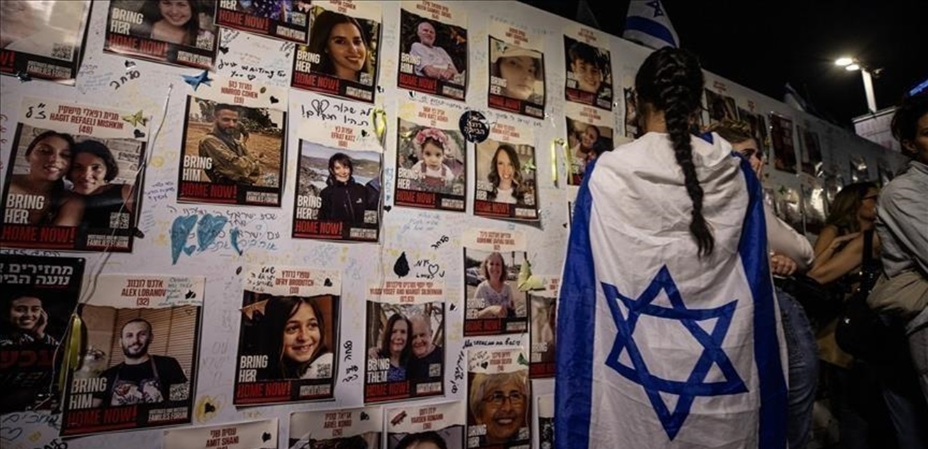 أهالي الأسرى الإسرائيليين بغزة: "قلقون من احتمال عدم إعادة ذوينا"