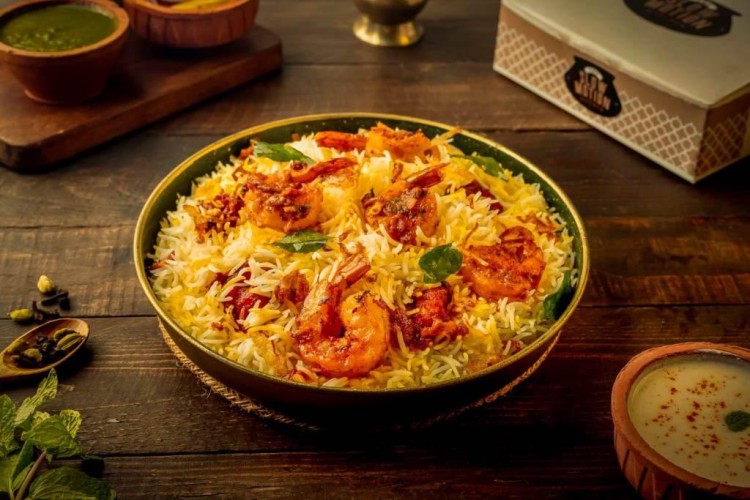 طريقة عمل برياني الروبيان بالزعفران الحار