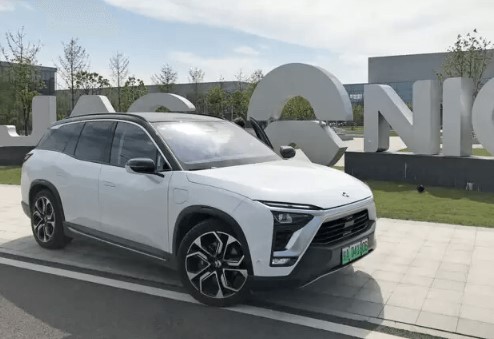 شركة Nio الصينية تطلق سيارة كهربائية جديدة تتحدى تسلا