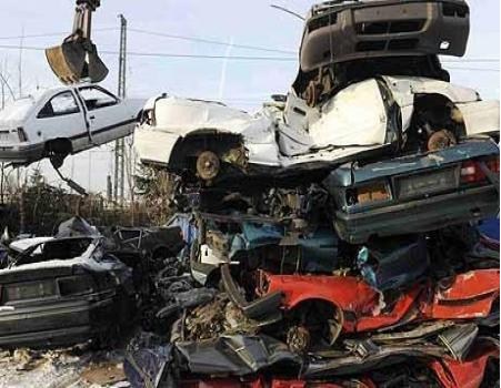 إزالة 12 الف و600 هيكل لمركبة مهجورة من شوارع العاصمة