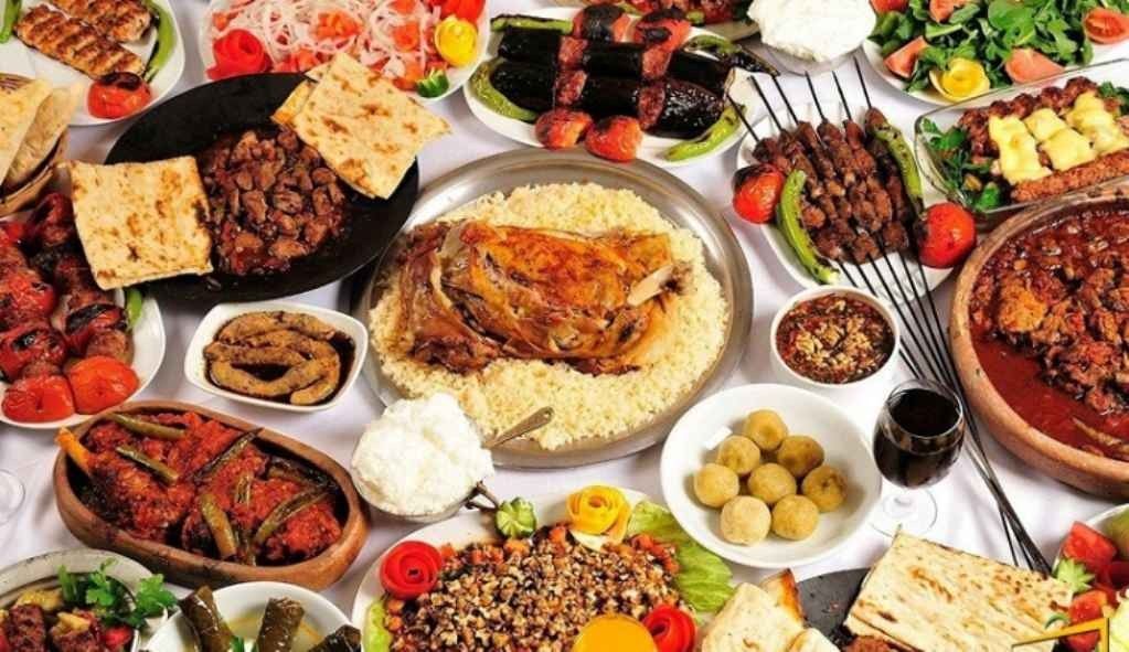 1650 دينار تكلفة"غداء" لوزير الادارة المحلية ..  تفاصيل