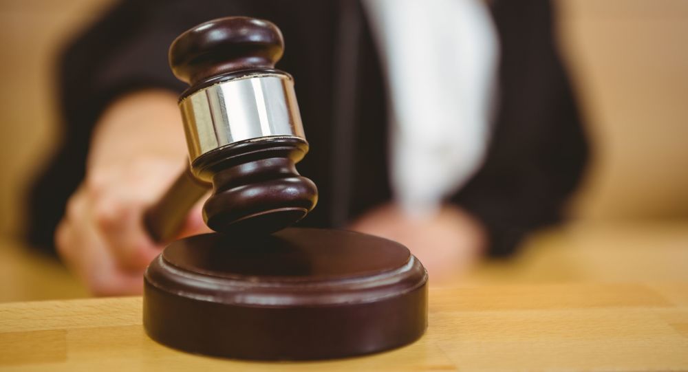 قرض مالي بـ 101 ألف درهم يقود شقيقين إلى المحكمة