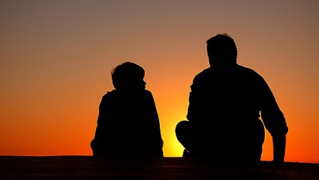 تفسير حلم وفاة الاب والبكاء عليه وهو حي لابن سيرين