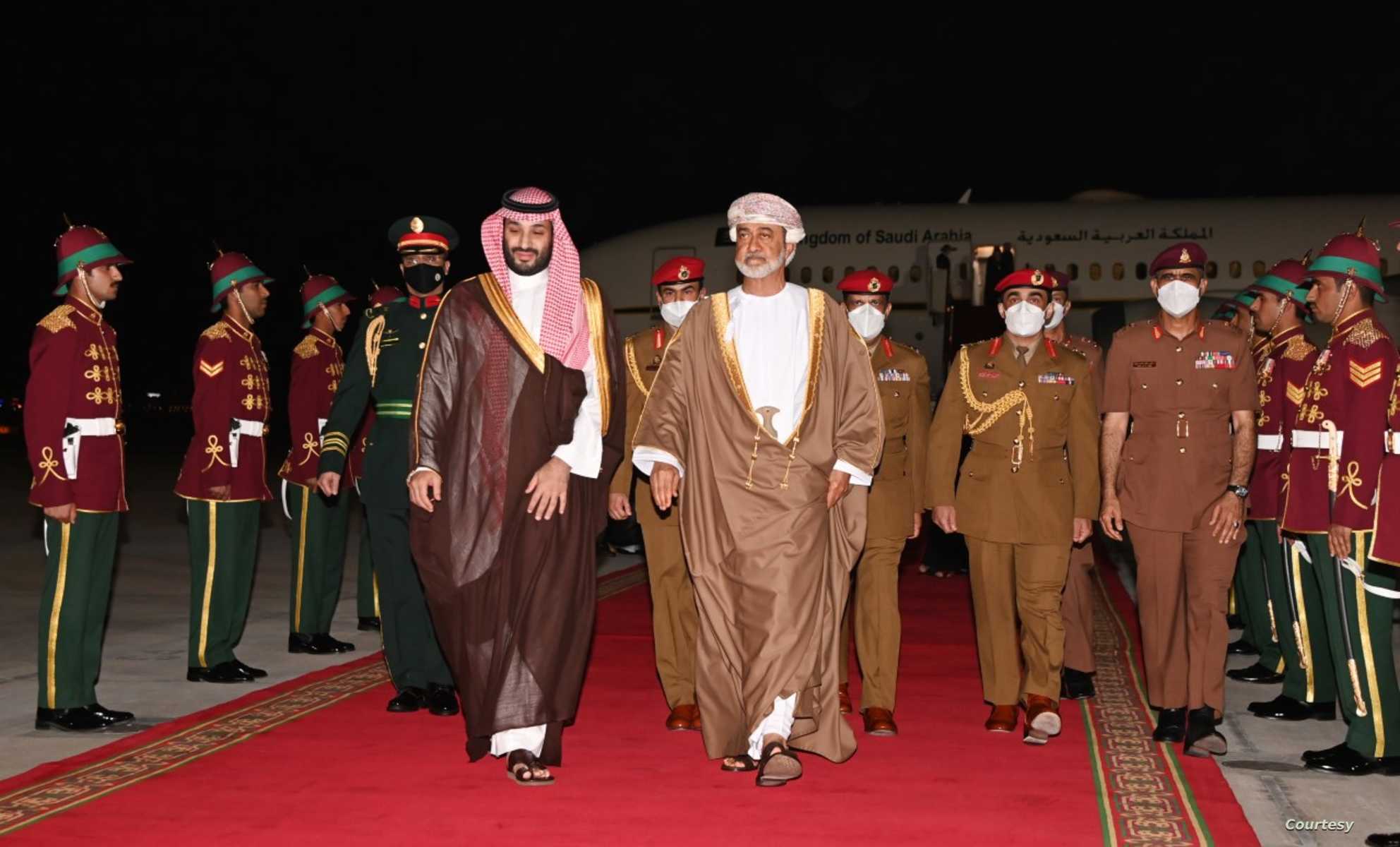 قبل قمة مجلس التعاون ..  ولي العهد السعودي يبدأ جولة خليجية