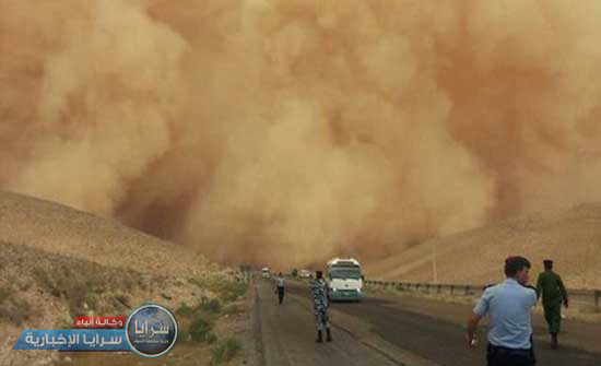 قطع الطريق الصحراوي أمام حركة المركبات في منطقتي "الأبيض والزميلة" لانعدام مدى الرؤية بسبب الغبار الكثيف  