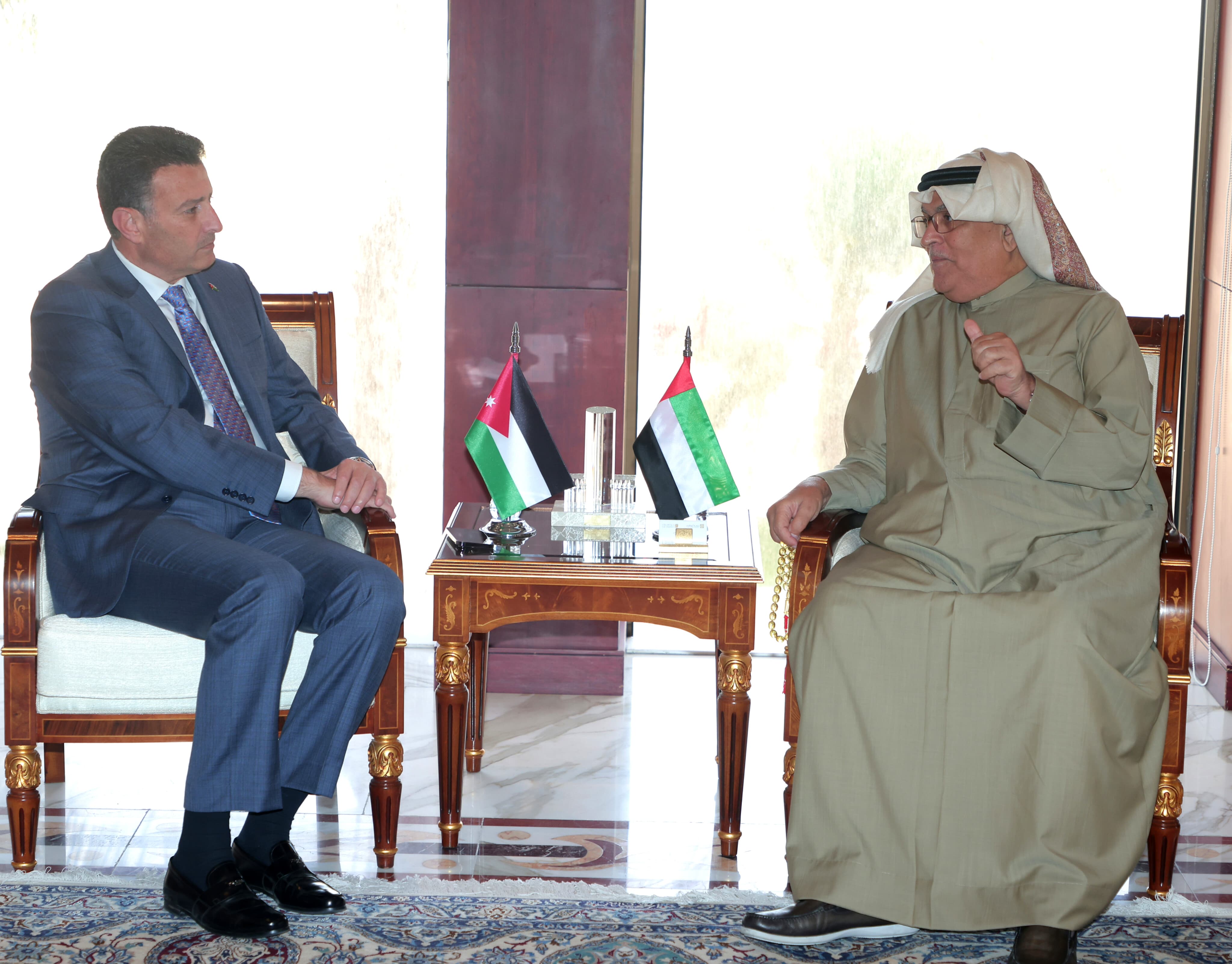 الصفدي يؤكد أهمية زيادة حجم الاستثمارات الأردنية الإماراتية 