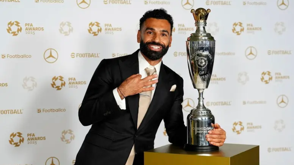 بعد تصريحاته النارية ..  صلاح مرشح لجائزة "شخصية العام"