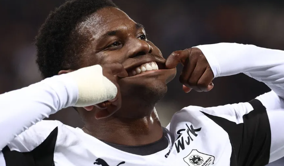 ستاد رين يهزم باريس إف سي بهدف إيمبولو