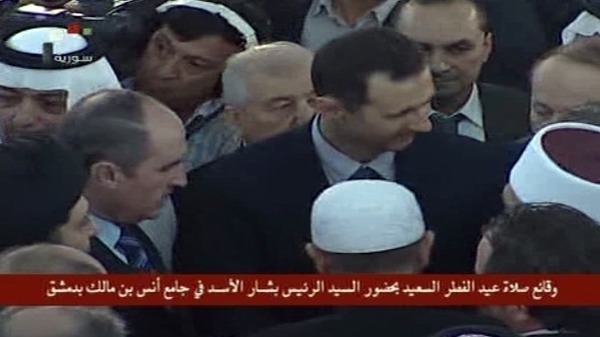 بالفيديو  ..  الأسد يظهر على التلفزيون الرسمي بعد أنباء عن استهدافه