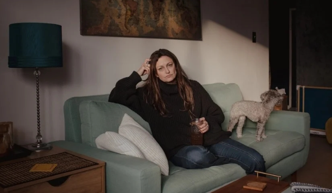 ممثلة عالمية ترفع دعوى قضائية لإنهاء حياتها وطبيبتها تؤيد قرارها