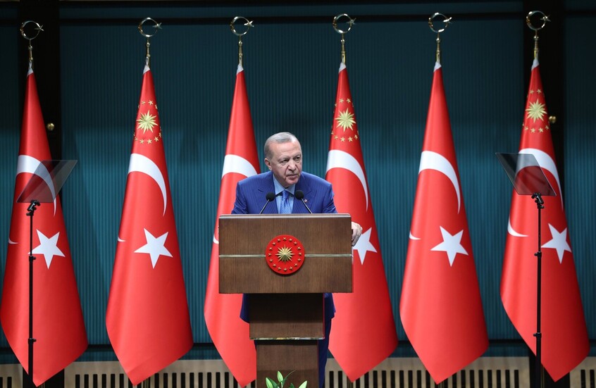 فضيحة الصناديق تدفع أردوغان للتدخل ..  والمركزي التركي يحاول منع انهيار الليرة