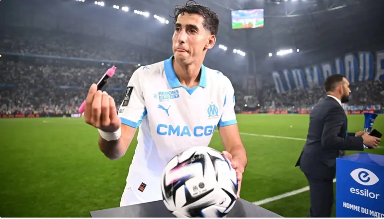 أنباء سيئة للمغرب قبل كأس العالم ..  أكرد يخضع لتدخل جراحي