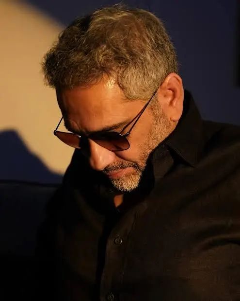 فضل شاكر يتصدر الساحة بـ"صحاكي الشوق"