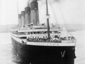 شاهد لقطات نادرة لسفينة "تيتانيك" فى الذكرى الـ102 لغرقها