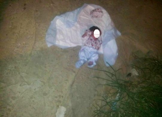 ام تلقي بطفلتها الخداج بشوارع العقبة وتلوذ بالفرار