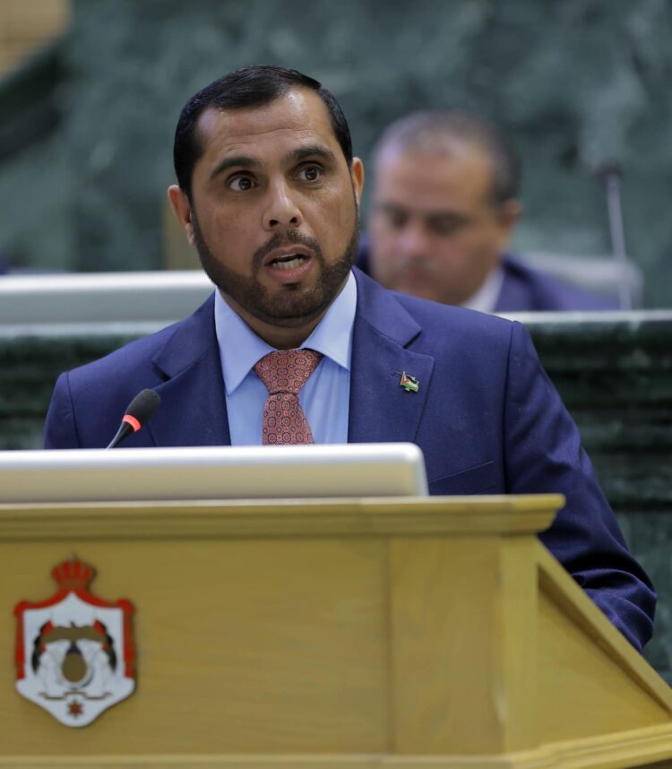 النائب المشاقبة يوجه سؤالًا نيابيًا لوزير التعليم العالي حول خطط جامعة آل البيت ودعم البحث العلمي