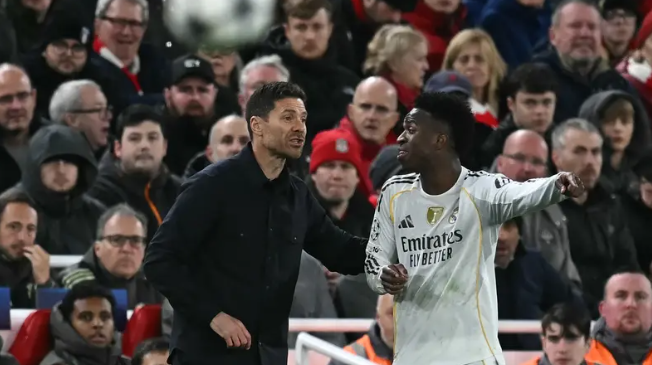 يونايتد يعالج "صداع" ريال مدريد مقابل 200 مليون يورو