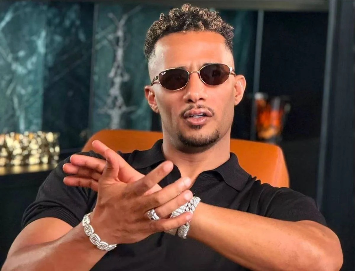 محمد رمضان يحتفل بمشاركته كأول مغني مصري في مهرجان "روك إن ريو"