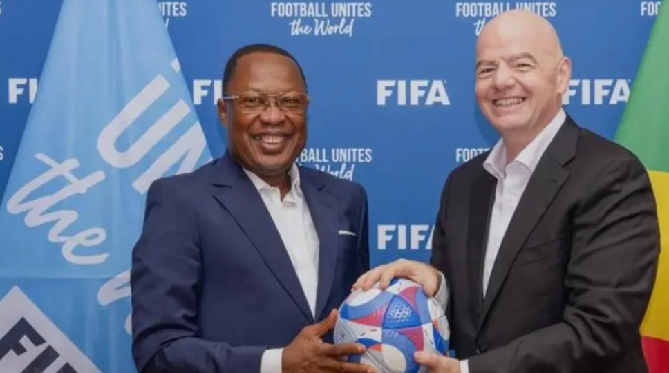 السجن مدى الحياة لرئيس الاتحاد الكونغولي بسبب اختلاس تمويل "فيفا"