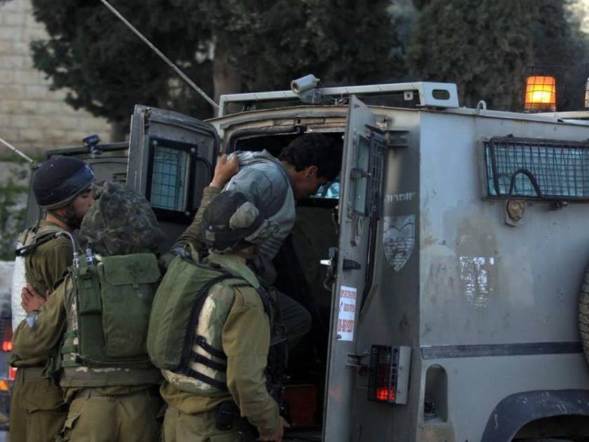 الاحتلال يعتقل 28 فلسطينيا من الضفة الغربية