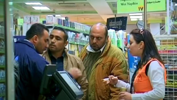 الكاميرا الخفيه: نصب بطرق مهذبة