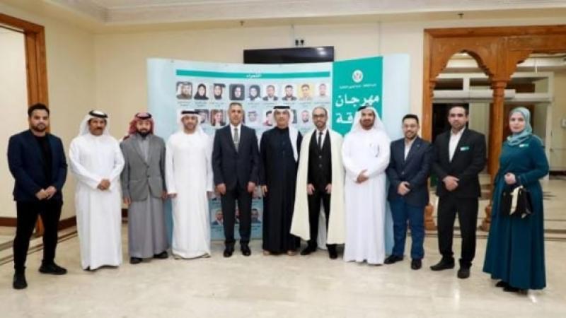 في الأمسية الخامسة من مهرجان الشارقة للشعر العربي 22