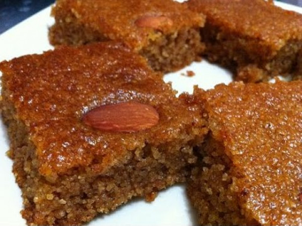 طريقة تحضير بسبوسة التمر اللذيذة