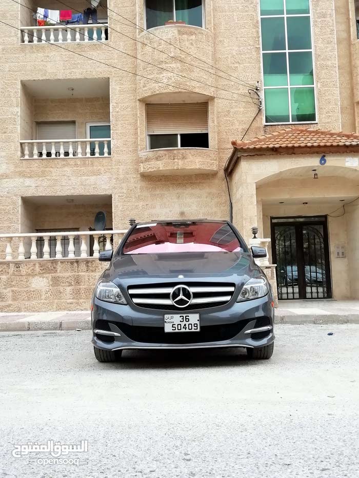 ‏مرسيدس بنز B250 -class لون مميز فحص كامل كلين كار فاكس موديل 2015   