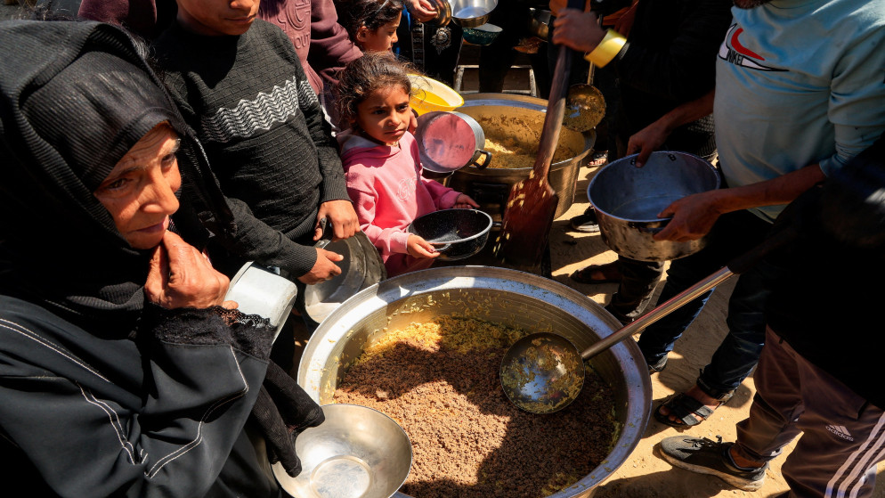 "أوتشا" يحذر من تزايد مخاطر انتشار الأمراض في مخيمات النزوح بقطاع غزة