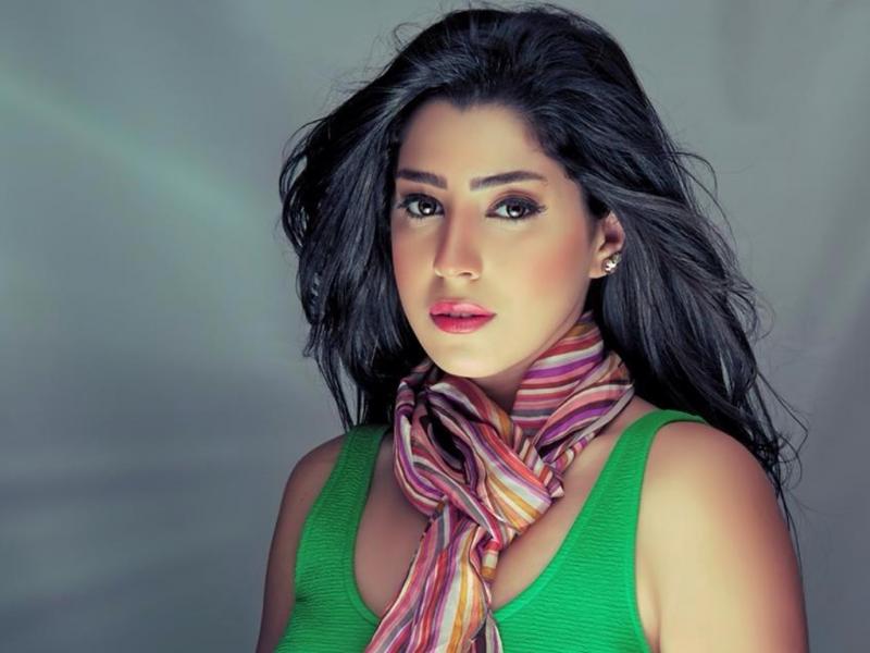 شاهدوا اقوى رد من آيتن عامر على شيرين تدعم فيه عمرو دياب 